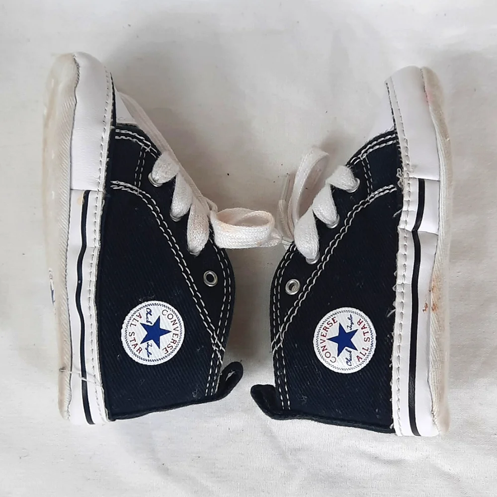 Converse All Star Chuck Taylor Baby Crib Shoes Size 4 Black White with Box